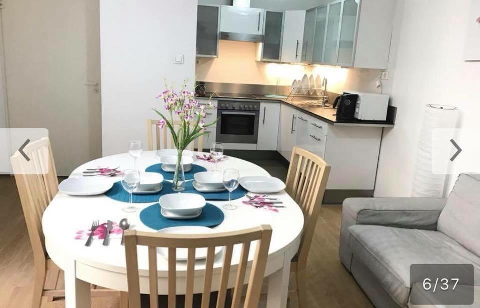 Astoria Metro Apartment บูดาเปสต์ ภายนอก รูปภาพ